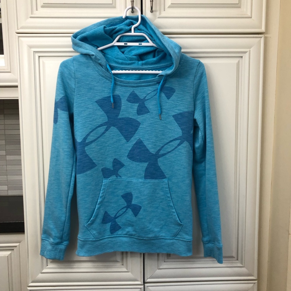 Under Armour Women’s graphic hoodie